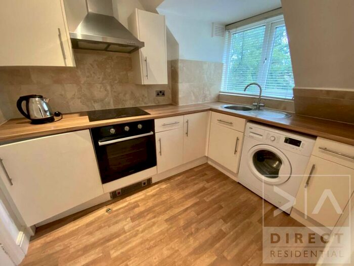 2 Bedroom Apartment To Rent In Downs Avenue, Epsom, KT18