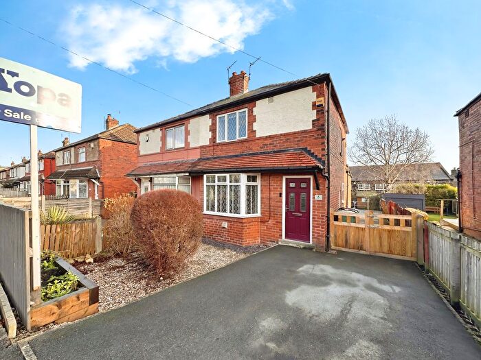 2 Bedroom Semi Detached House For Sale In Broadgate Avenue, Leeds, LS18