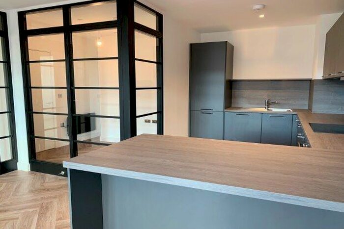 1 Bedroom Flat To Rent In Gooch Street North, Birmingham, B5