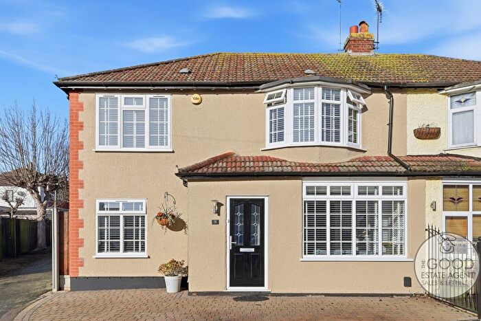 4 Bedroom Semi Detached House For Sale In Southern Drive, Loughton, IG10