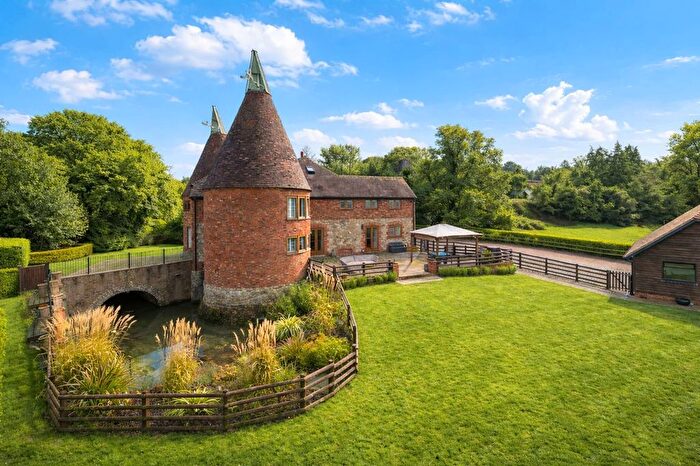 6 Bedroom Detached House For Sale In Petts Farm Oast, Burham, Rochester, Kent., ME1