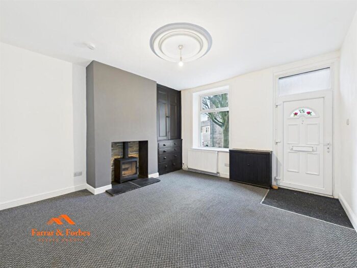 2 Bedroom Terraced House To Rent In William Street, Colne, BB8