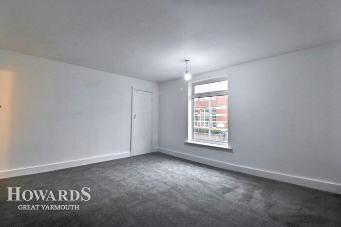 3 Bedroom Terraced House For Sale In St Peters Road, Great Yarmouth, NR30