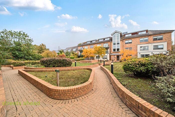 2 Bedroom Apartment For Sale In Sydenham Road, Croydon, CR0