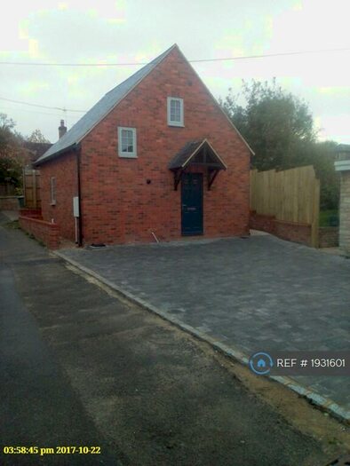 1 Bedroom Detached House To Rent In Cross Lane, Buckingham, MK18