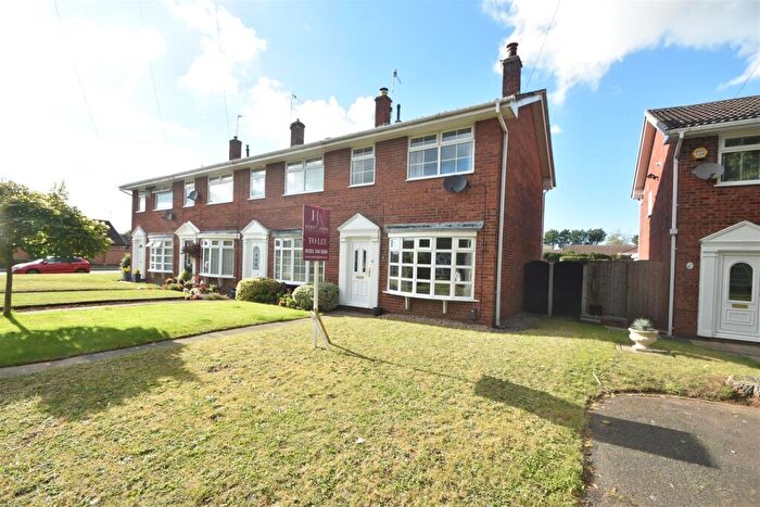 3 Bedroom End Of Terrace House For Sale In Finstall Road, Spital, CH63