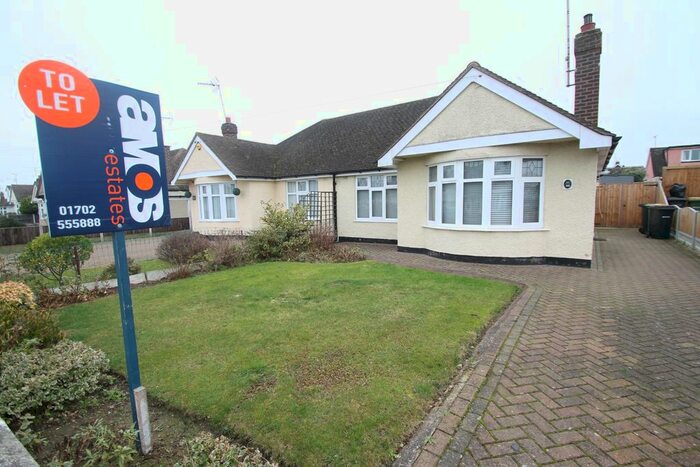 2 Bedroom Semi-Detached Bungalow To Rent In Cornhill Avenue, Hockley, Essex, SS5