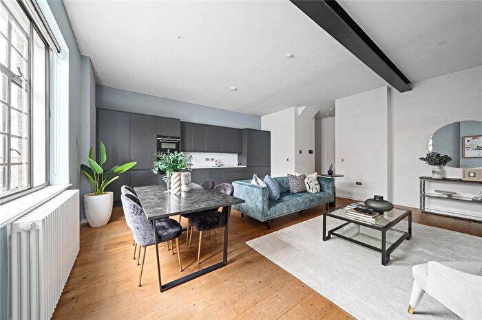 2 Bedroom Flat For Sale In Ransomes Dock, Parkgate Road, London, SW11