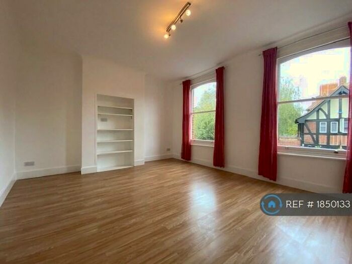 3 Bedroom Maisonette To Rent In South End Road, London, NW3