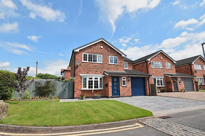 4 Bedroom Detached House For Sale In Box Tree Mews, Macclesfield, SK11