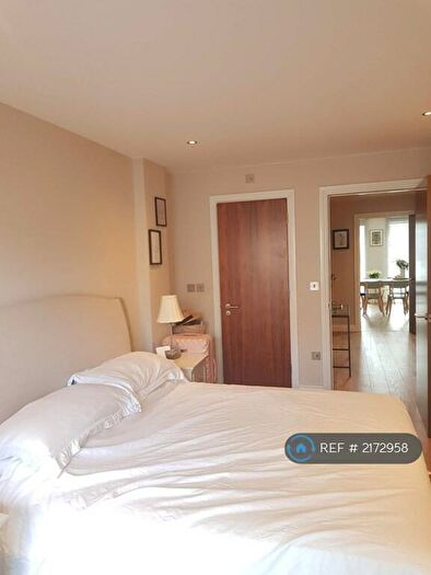 2 Bedroom Flat To Rent In Lyden Court, London, N19