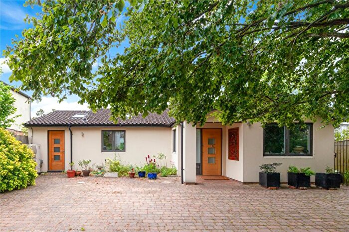 1 Bedroom Detached House To Rent In A Linkside Avenue, OX2