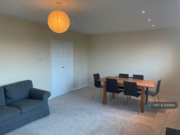 2 Bedroom Flat To Rent In London, London, SE24