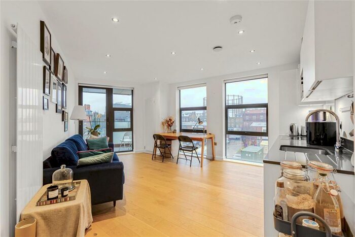 1 Bedroom Apartment To Rent In Esker Place, Cambridge Heath, London, E2