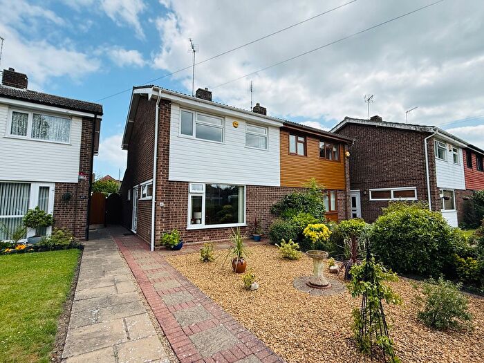 3 Bedroom Semi-Detached House To Rent In Dolphin Close, Lowestoft, NR33