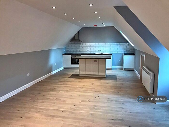 1 Bedroom Flat To Rent In Northbrook Street, Newbury, RG14