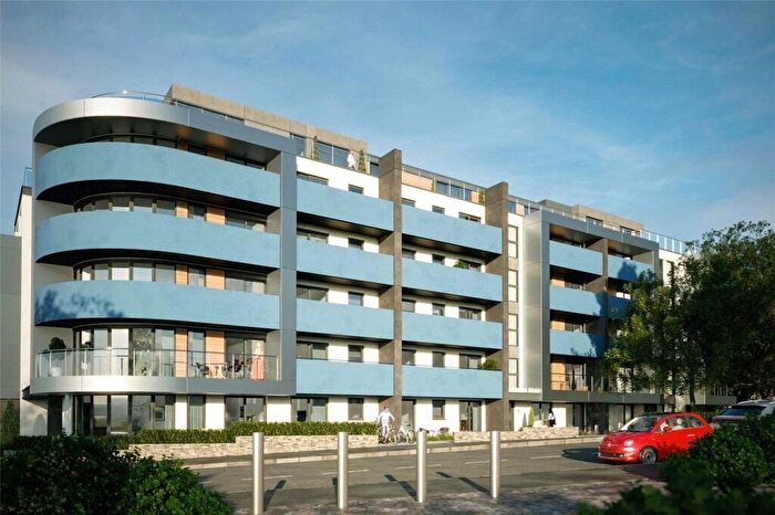 3 Bedroom Apartment To Rent In The Avebury, Madeira Road, Bournemouth, Dorset, BH1
