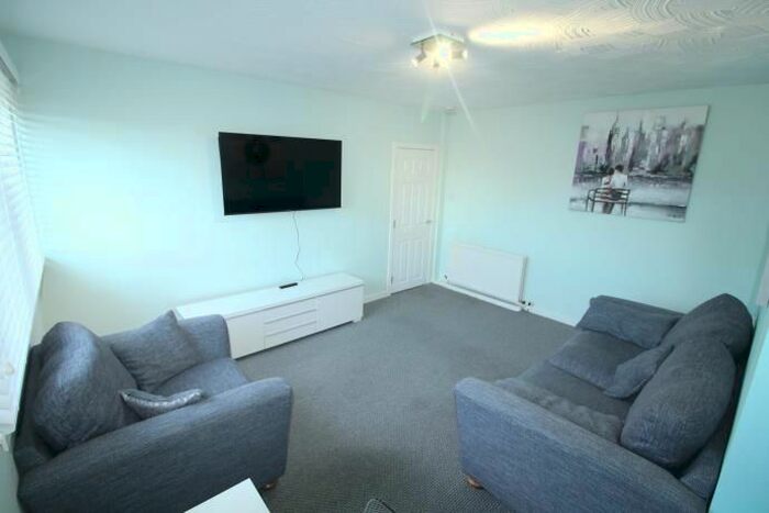 2 Bedroom Flat To Rent In Tollohill Square, Aberdeen, AB12