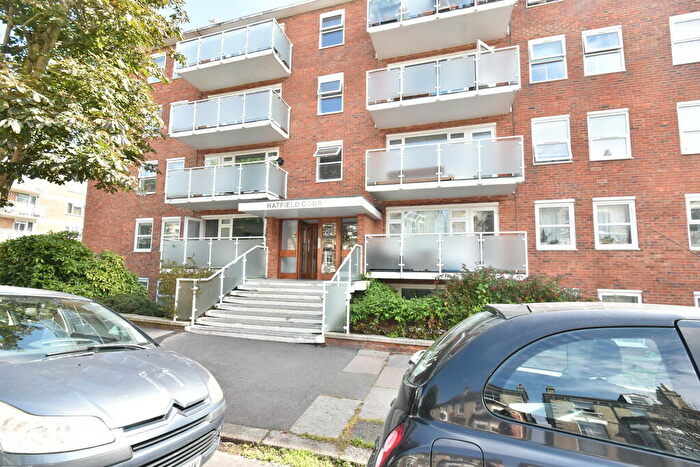 3 Bedroom Apartment To Rent In Hatfield Court, Salisbury Road, Hove, BN3
