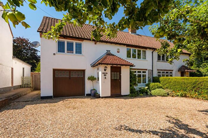 4 Bedroom Semi-Detached House For Sale In Columba, The Street, Wormshill, ME9