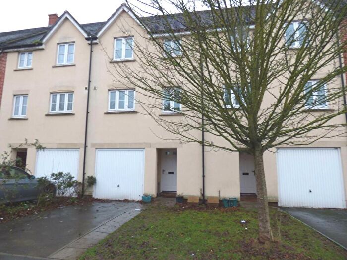 4 Bedroom House To Rent In Tucker Close, Frome, Somerset, BA11