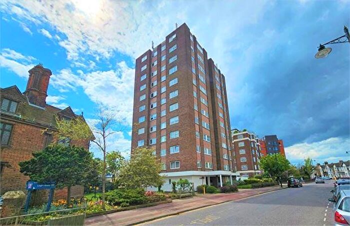 2 Bedroom Apartment To Rent In St Clements Court East, Leigh On Sea, Leigh On Sea, SS9