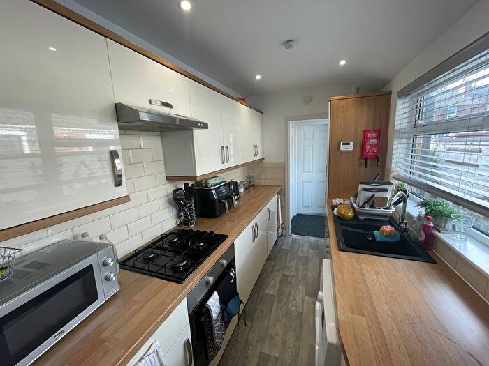 4 Bedroom Terraced House To Rent In Derwent Street, Lincoln, LN1