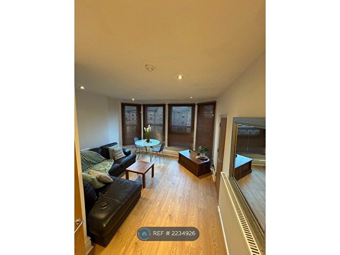 2 Bedroom Flat To Rent In Howard Drive, Liverpool, L19