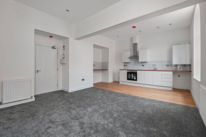 1 Bedroom Flat To Rent In Apartment, Bank Street, Castleford, WF10