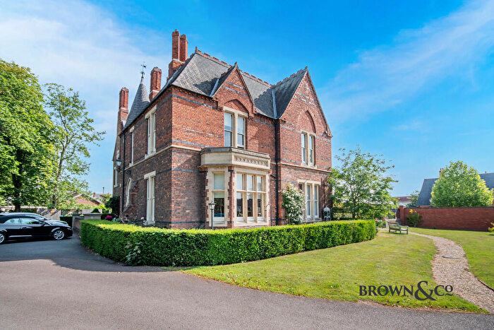 1 Bedroom Apartment For Sale In Oaklands, New Court Gardens, DN22