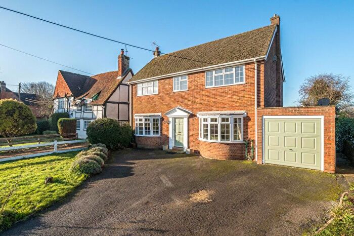 4 Bedroom Detached House For Sale In The Street, North Warnborough, RG29