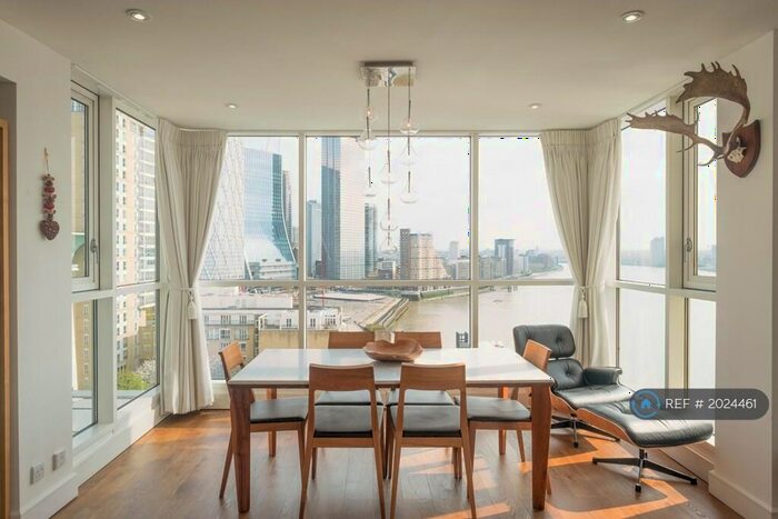 3 Bedroom Flat To Rent In Belgravenue Court, London, E14