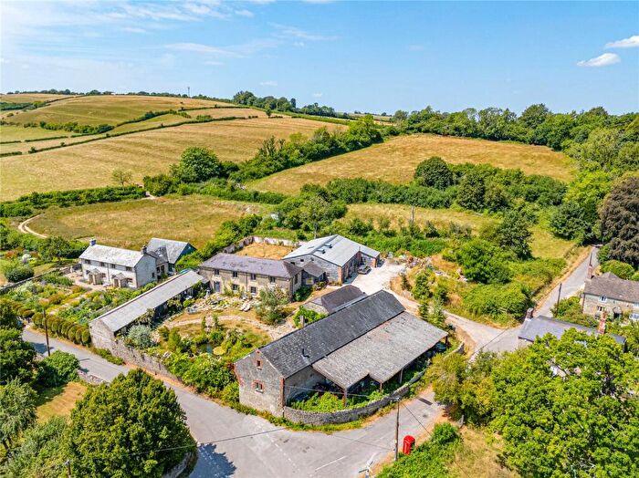 4 Bedroom Detached House For Sale In Chilfrome, Dorchester, Dorset, DT2