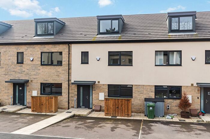 4 Bedroom Detached House To Rent In Park Meadow Lane, Leeds, West Yorkshire, LS12