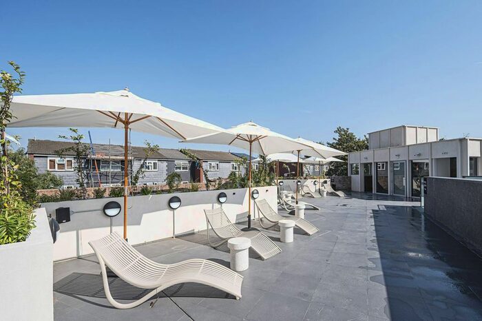 3 Bedroom Flat To Rent In Mapple Path, Hackney Downs, London, E5