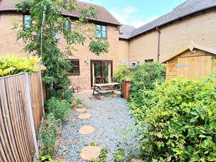 2 Bedroom Property To Rent In Carvers Croft, Woolmer Green, Knebworth, SG3