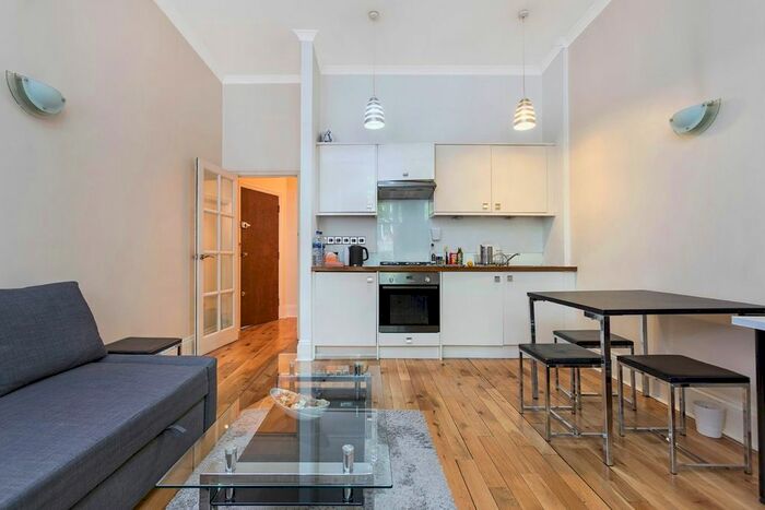 1 Bedroom Flat To Rent In Sussex Gardens, London, W2
