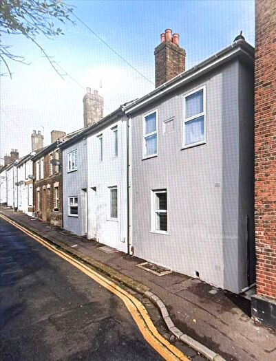 1 Bedroom Flat To Rent In Brompton Lane Strood, Rochester, ME2