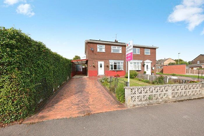 3 Bedroom Semi-Detached House For Sale In Redwood Drive, Maltby, Rotherham, S66
