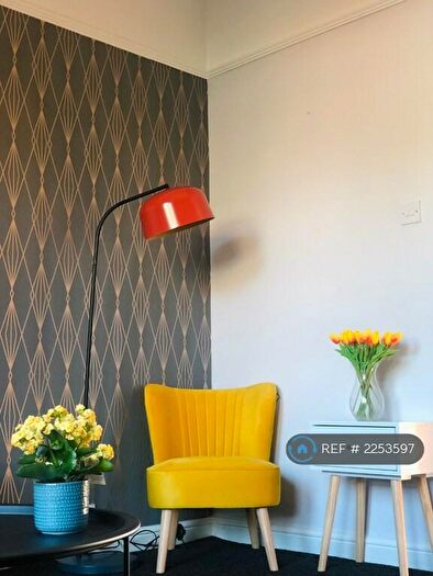 2 Bedroom Flat To Rent In St Clair Street, Edinburgh, EH6