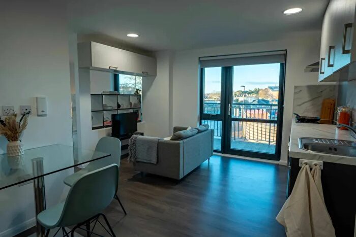 Studio To Rent In Midland Road, Bath, BA1