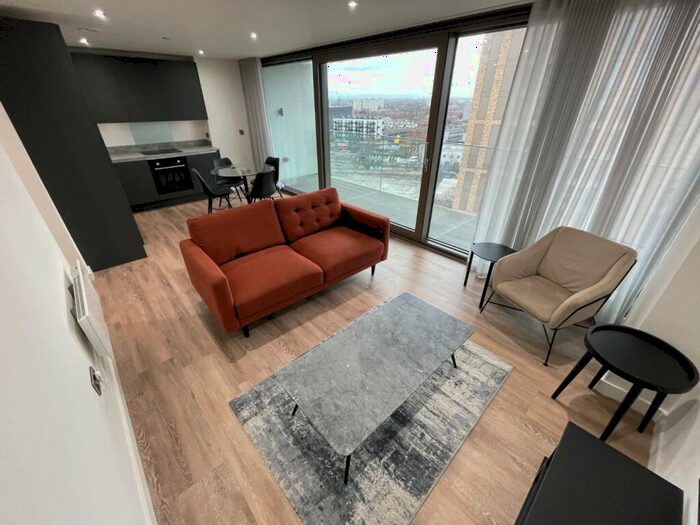 2 Bedroom Apartment To Rent In Oxygen Tower, Manchester, M1