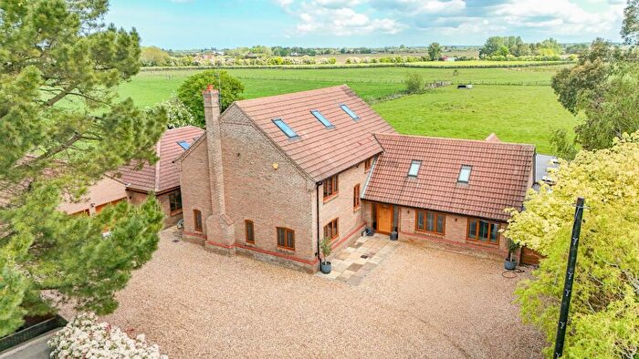 6 Bedroom Detached House For Sale In Church Road, Tilney All Saints, King's Lynn, PE34