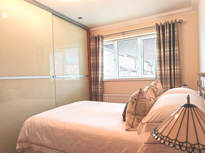 2 Bedroom Detached Bungalow For Sale In North Drive, Hebburn, NE31