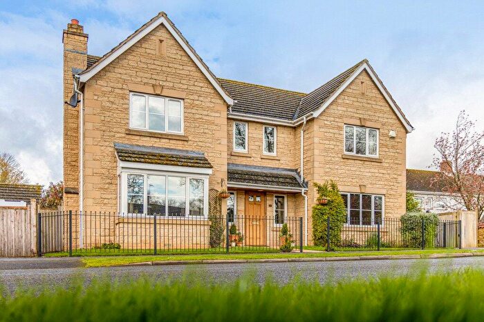 5 Bedroom Detached House For Sale In Old Lincoln Road, Caythorpe, Lincolnshire, NG32