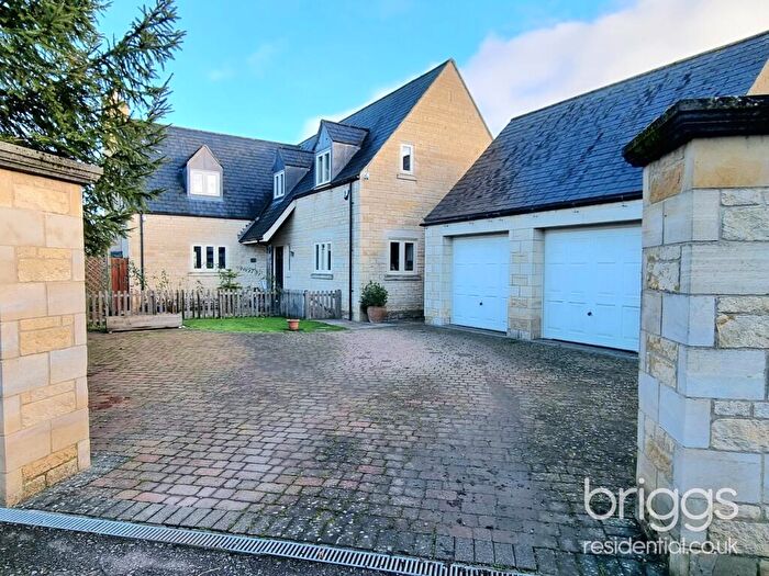 4 Bedroom Detached House For Sale In Eastgate, Deeping St James, Market Deeping, PE6