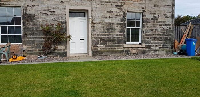 3 Bedroom Flat To Rent In West Forth Street, Cellardyke, Fife, KY10