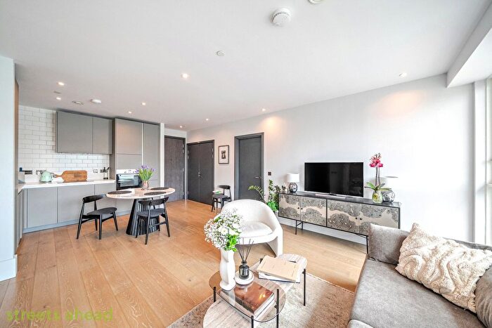 2 Bedroom Flat For Sale In High Street, Croydon, CR0