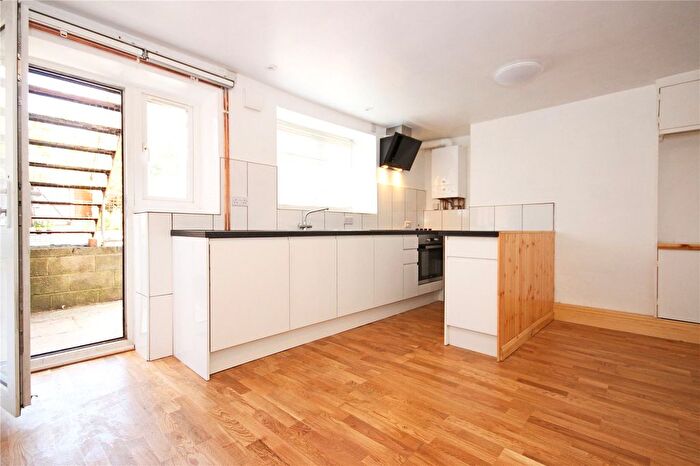 1 Bedroom Flat To Rent In Brighton Street, St. Pauls, Bristol, BS2