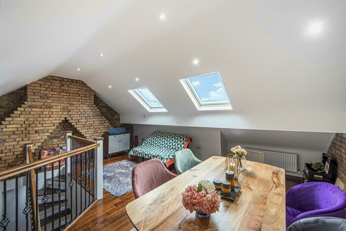 3 Bedroom Flat To Rent In Lushington Road, London, NW10
